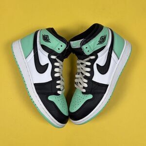 Nike Air Jordan 1 High OG Green Glow Size 4.5Y FD1437-130 GS Youth